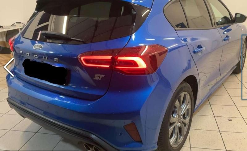 Usata Ford Focus ST-Line 125 CV (91 kW) 2022 Blu/azzurro Berlina
