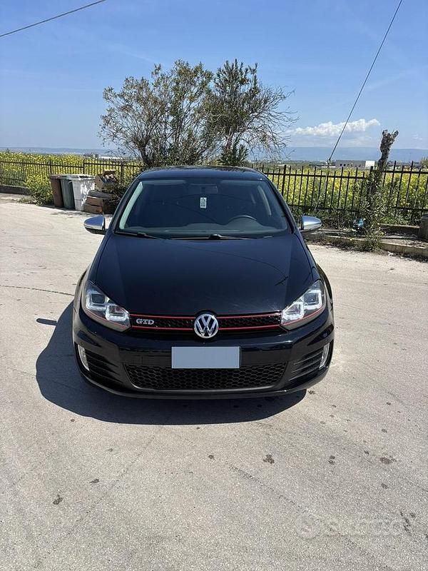 Usata VW Golf VI 110 CV (80 kW) 2010 Nero Utilitaria
