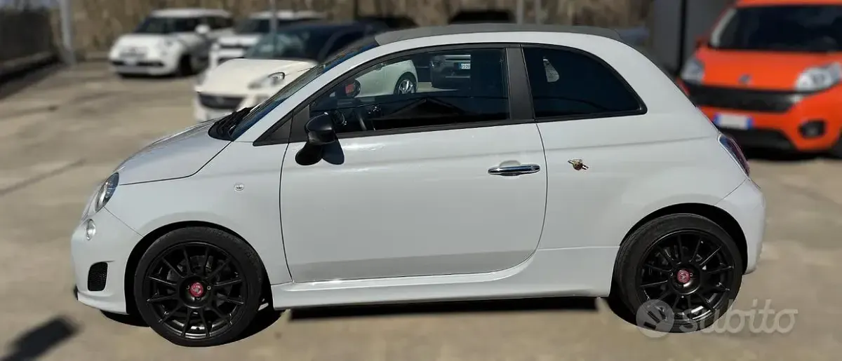 Usata Abarth 500C Custom 140 CV (102 kW) 2014 Grigio Cabrio