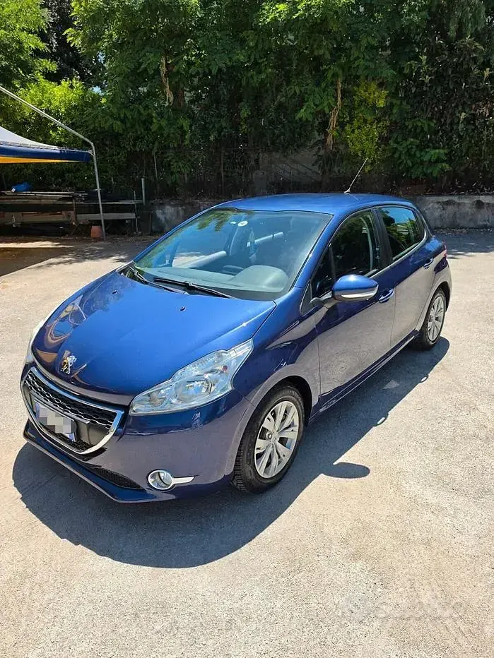 Usata Peugeot 208 Active 82 CV (60 kW) 2012 Blu Utilitaria