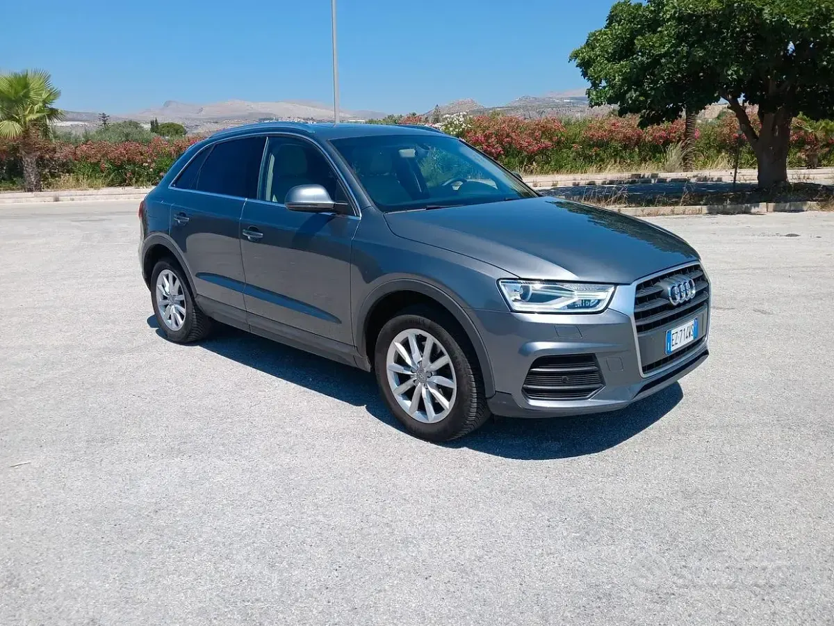 Usata Audi Q3 120 CV (88 kW) 2015 Grigio SUV