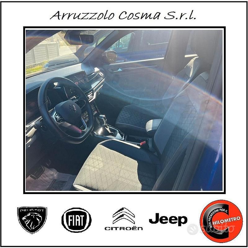 Usata VW T-Roc R-line 150 CV (110 kW) 2023 Blu SUV