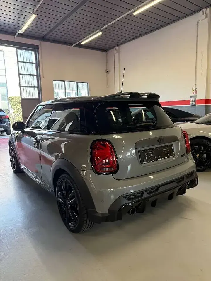 Usata Mini John Cooper Works 102 CV (75 kW) 2022 Moonwalk grey Utilitaria