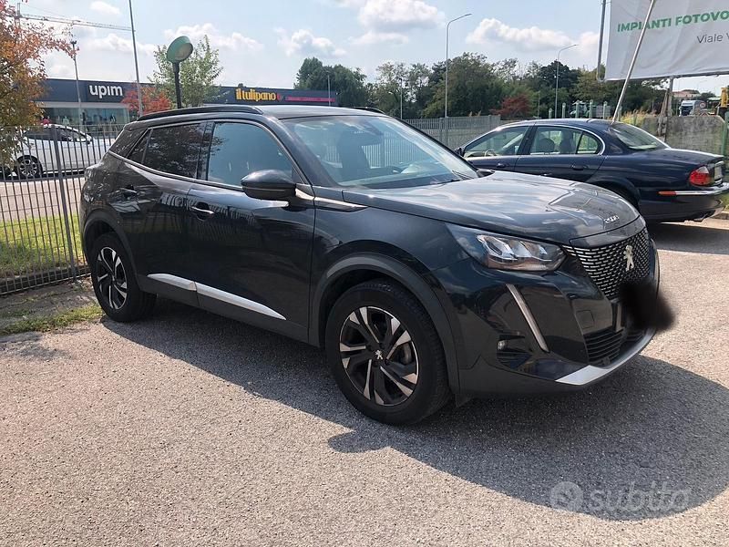 Usata Peugeot 2008 Allure 131 CV (96 kW) 2020 Nero SUV
