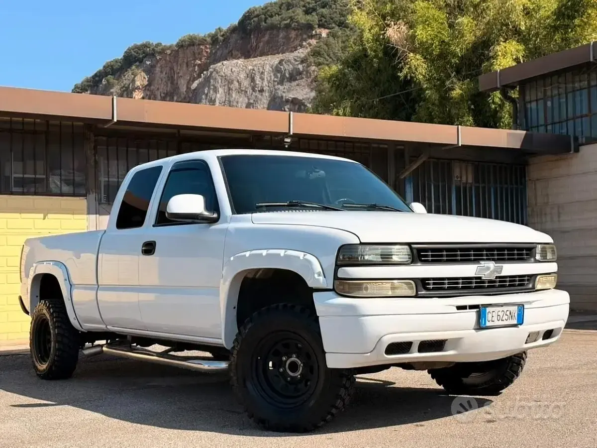 Usata Chevrolet Tahoe LT 273 CV (200 kW) 2001 Bianco SUV