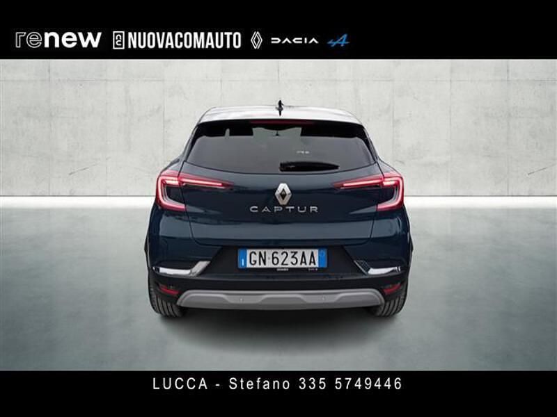 Usata Renault Captur Techno 140 CV (102 kW) 2023 Blu scuro SUV