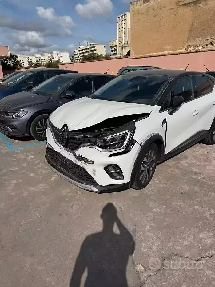 Usata Renault Captur 100 CV (73 kW) 2020 SUV