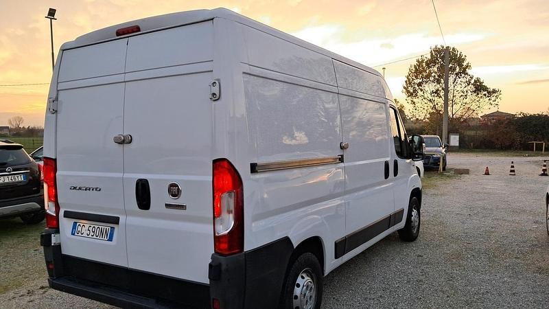 Usata Fiat Ducato 33 130 CV (95 kW) 2018 Bianco Furgone