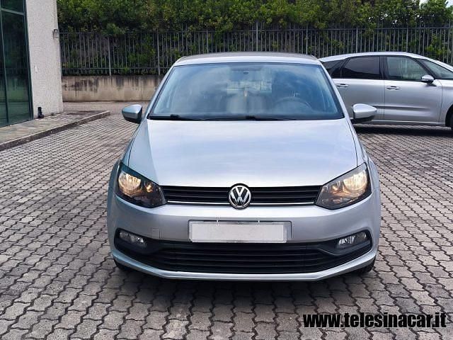 Usata VW Polo Trendline 74 CV (54 kW) 2016 Grigio Berlina