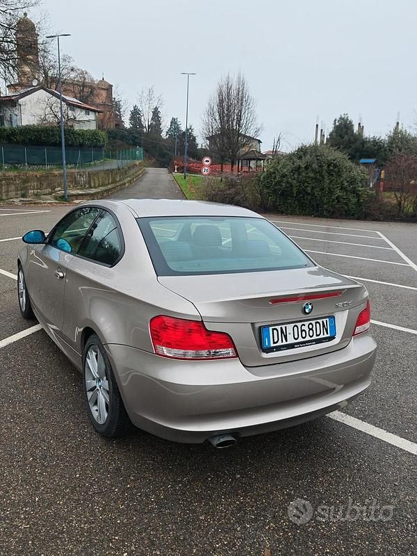 Usata BMW 120 Coupé 177 CV (130 kW) 2008 Grigio Coupé