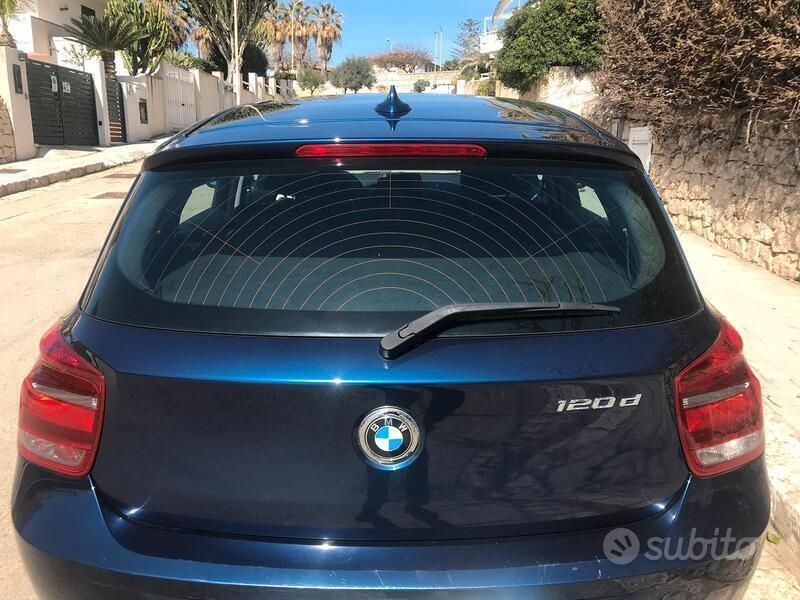 Usata BMW 120 2012 Blu Utilitaria