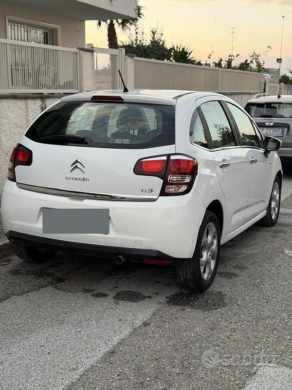 Usata Citroën C3 68 CV (50 kW) 2015 Bianco Berlina
