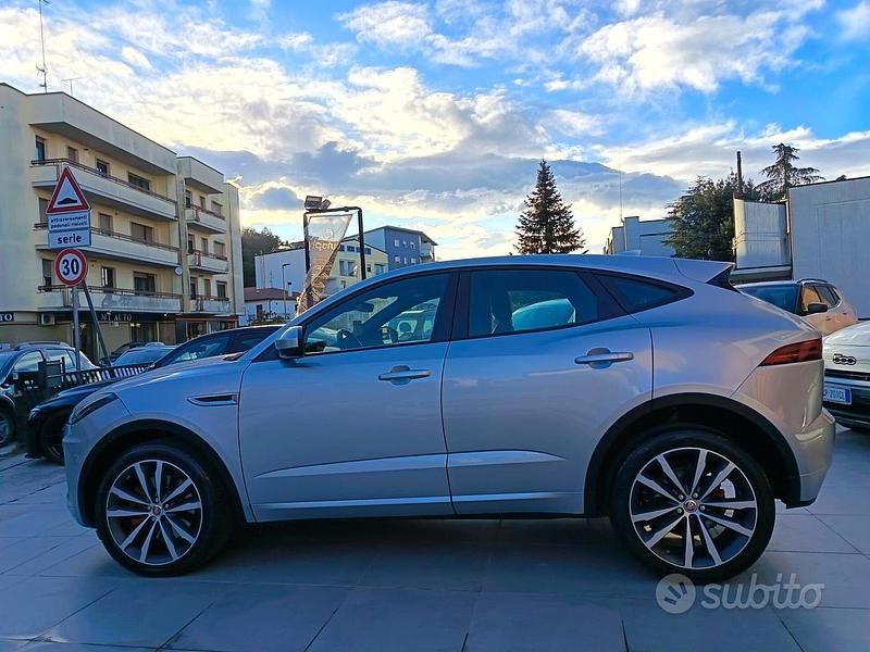Usata Jaguar E-Pace 180 CV (132 kW) 2018 Grigio SUV