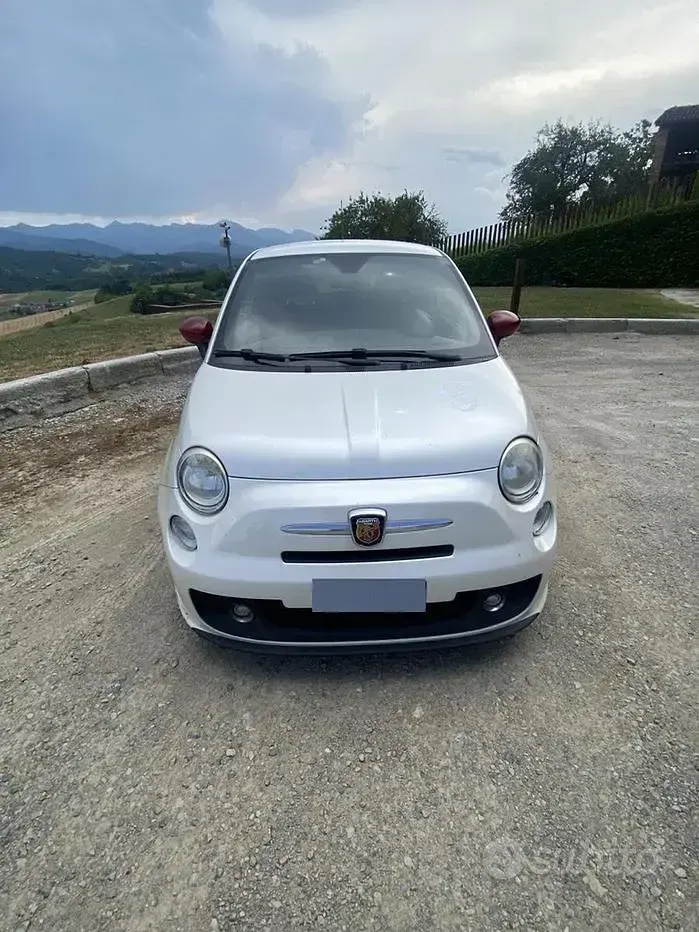 Usata Abarth 500 135 CV (99 kW) 2009 Bianco Utilitaria