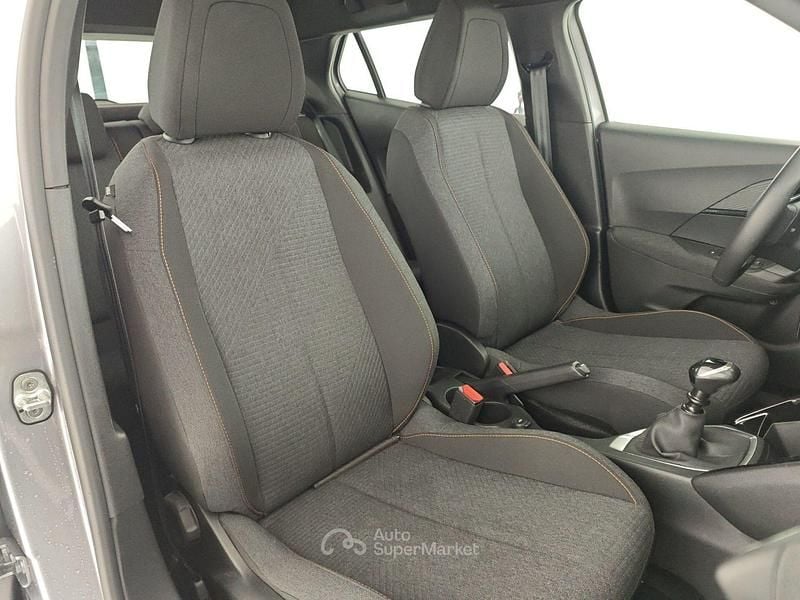 Begagnad Peugeot 2008 103 HK (75 kW) 2025 Silver SUV