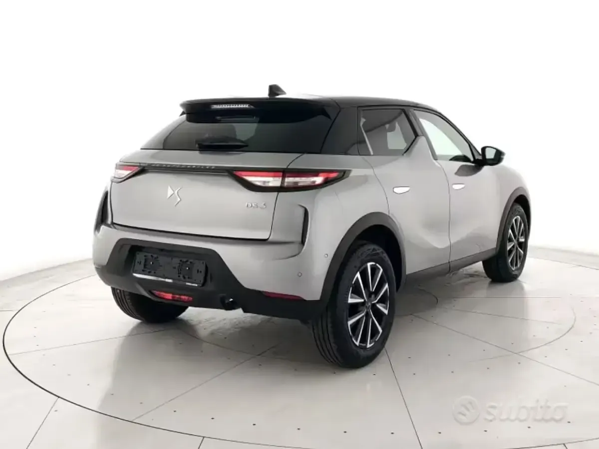 Usata DS Automobiles DS3 Bastille 101 CV (74 kW) 2024 Grigio SUV