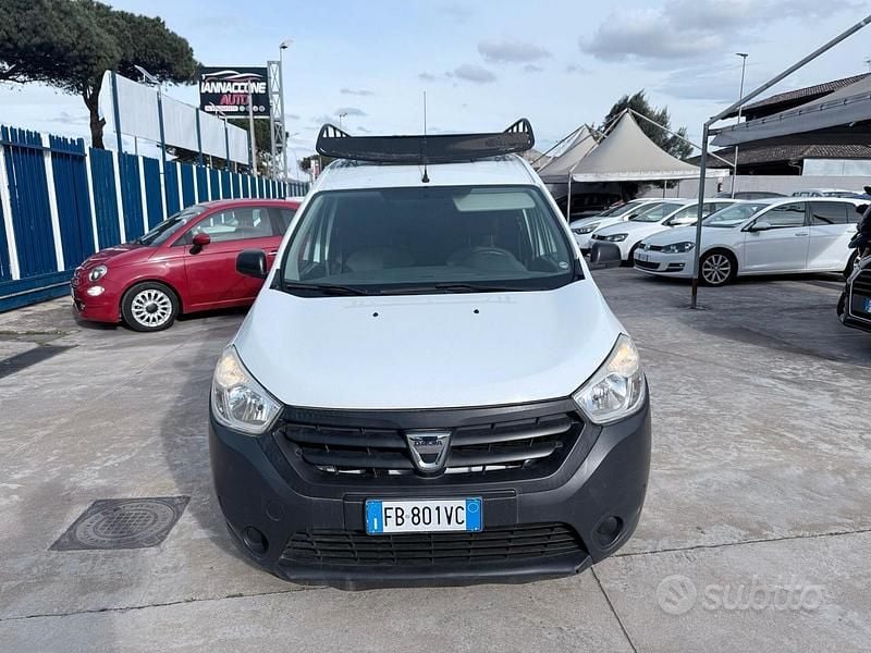 Usata Dacia Dokker 75 CV (55 kW) 2015 Bianco Monovolume