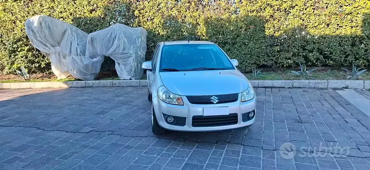 Usata Suzuki SX4 107 CV (78 kW) 2007 Grigio Berlina