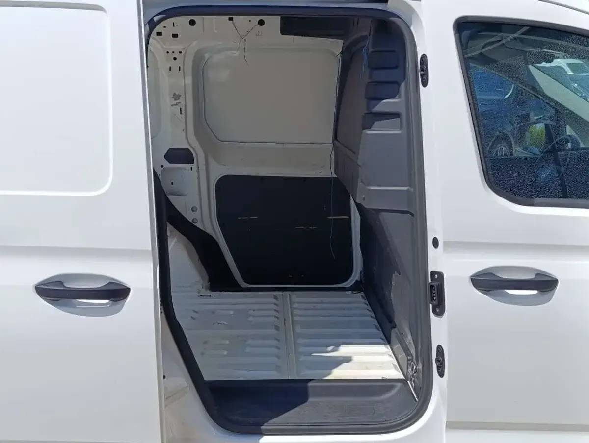 Usata VW Caddy Business 75 CV (55 kW) 2023 Bianco Monovolume