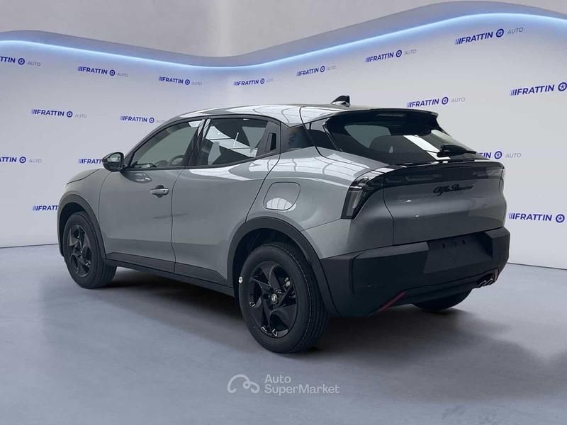 Nuova Alfa Romeo Junior 145 CV (106 kW) 2025 Gray SUV