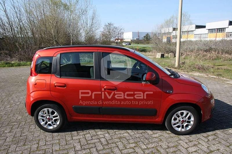 Usata Fiat Panda Lounge 95 CV (69 kW) 2016 Rosso Utilitaria