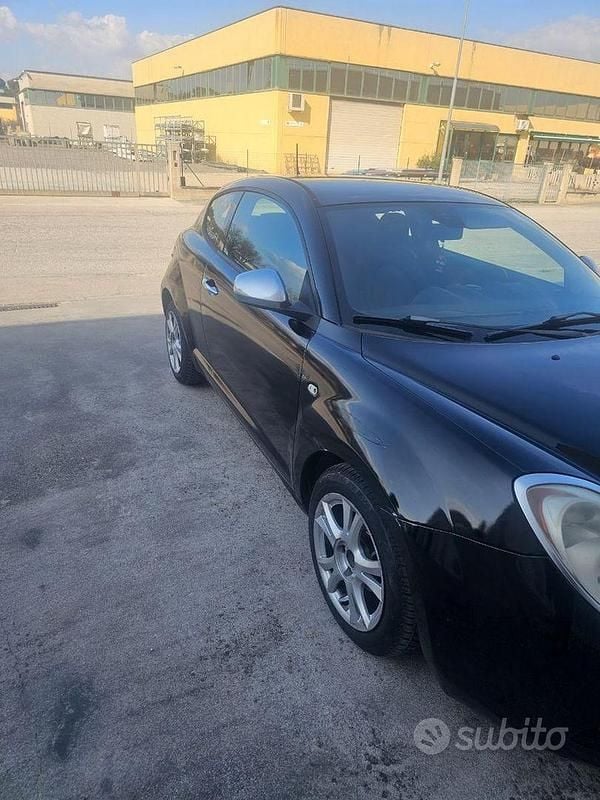 Usata Alfa Romeo MiTo 79 CV (58 kW) 2010 Nero Utilitaria