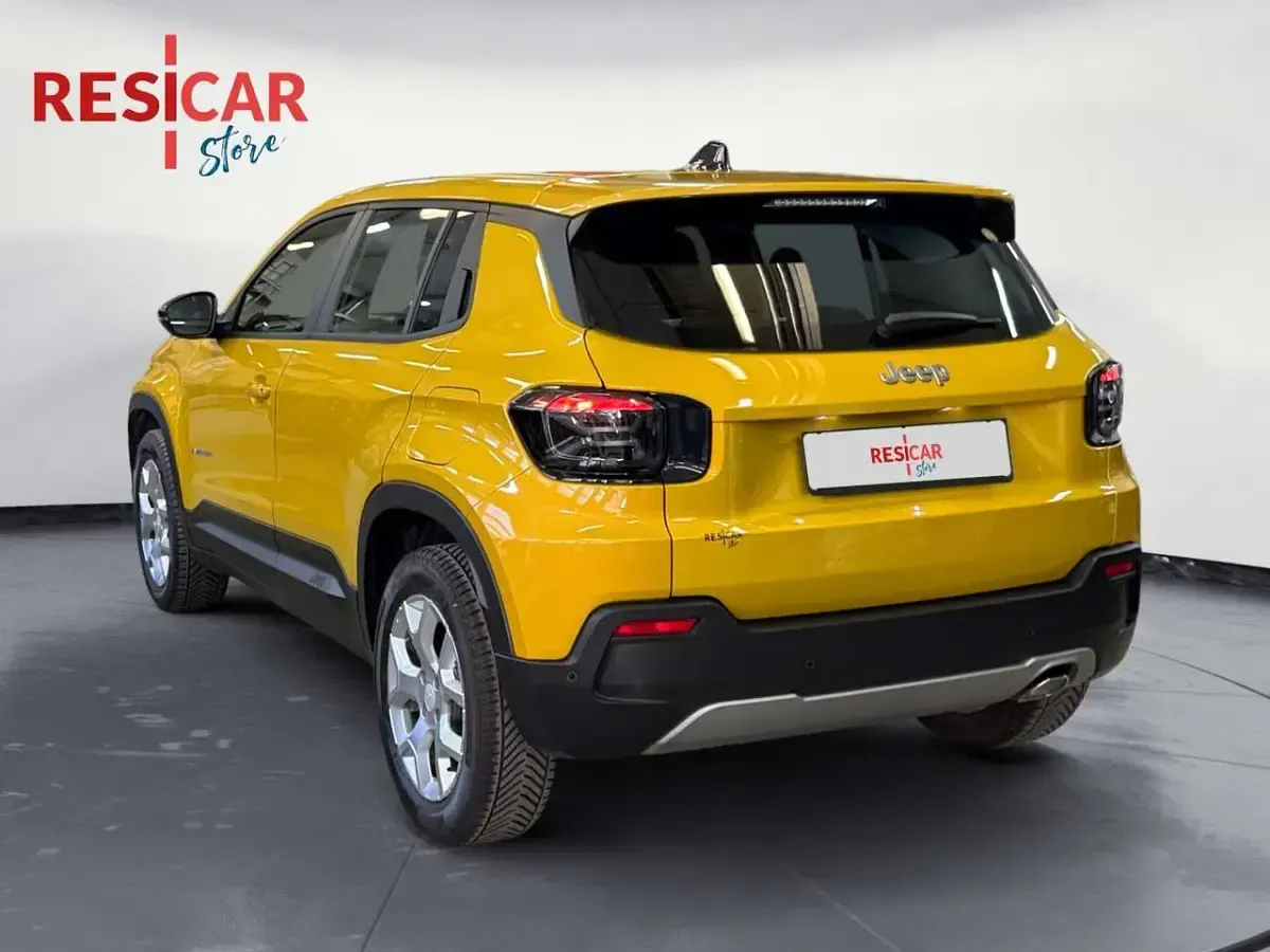 Usata Jeep Avenger Longitude 101 CV (74 kW) 2023 Giallo SUV