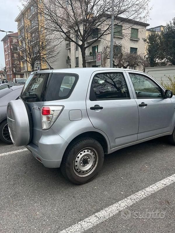 Usata Daihatsu Terios 105 CV (77 kW) 2009 Grigio SUV