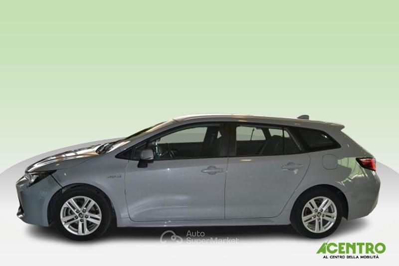 Usata Toyota Corolla Business Edition 98 CV (72 kW) 2021 Grigio Station wagon