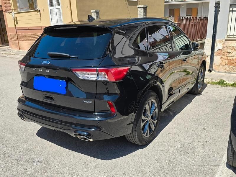 Usata Ford Kuga 152 CV (111 kW) 2023 SUV