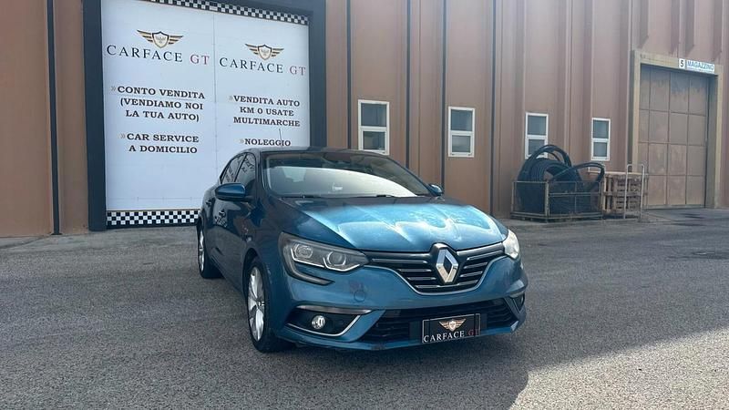 Usata Renault Mégane IV Intens 115 CV (84 kW) 2019 Blu Berlina