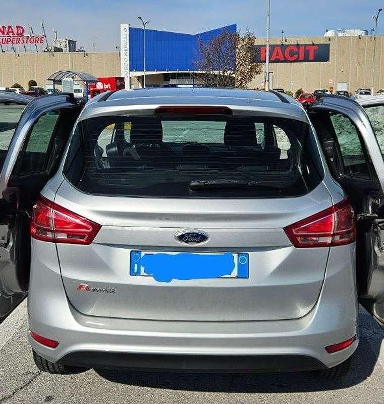 Usado Ford B-MAX Individual 95 CV (69 kW) 2016 Plateado Monovolumen