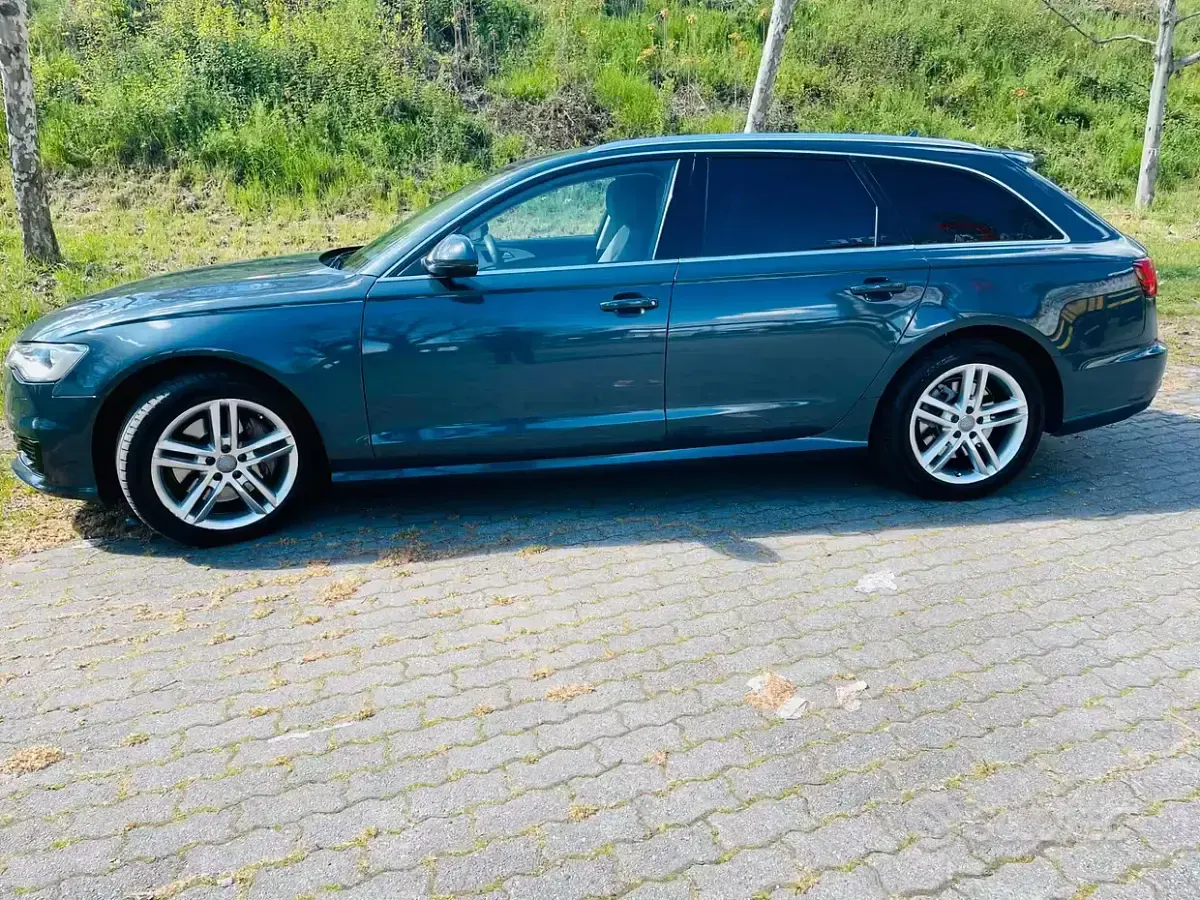 Usata Audi A6 218 CV (160 kW) 2015 Blu/azzurro Station wagon