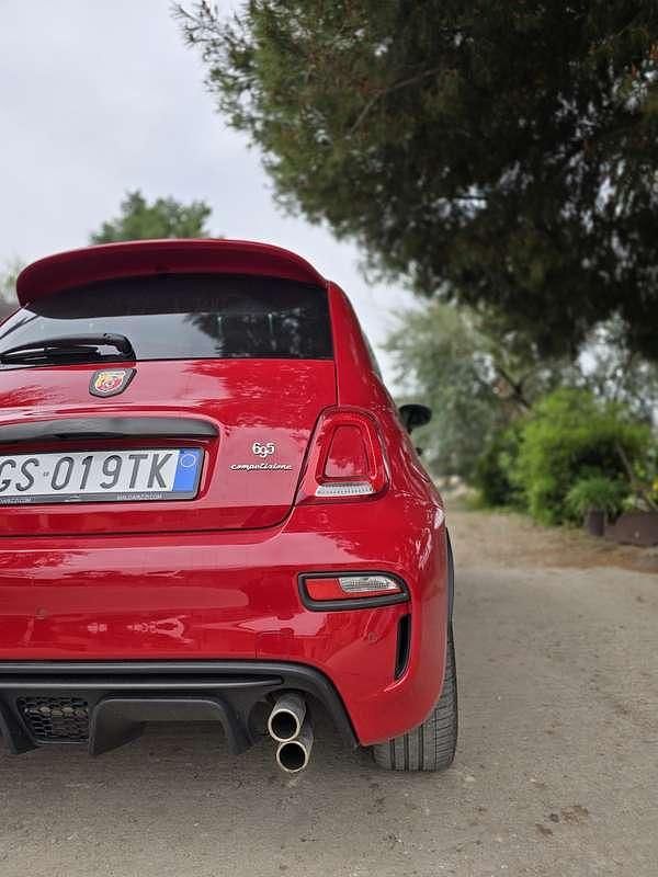 Usata Abarth 695 Competizione 179 CV (131 kW) 2024 Utilitaria