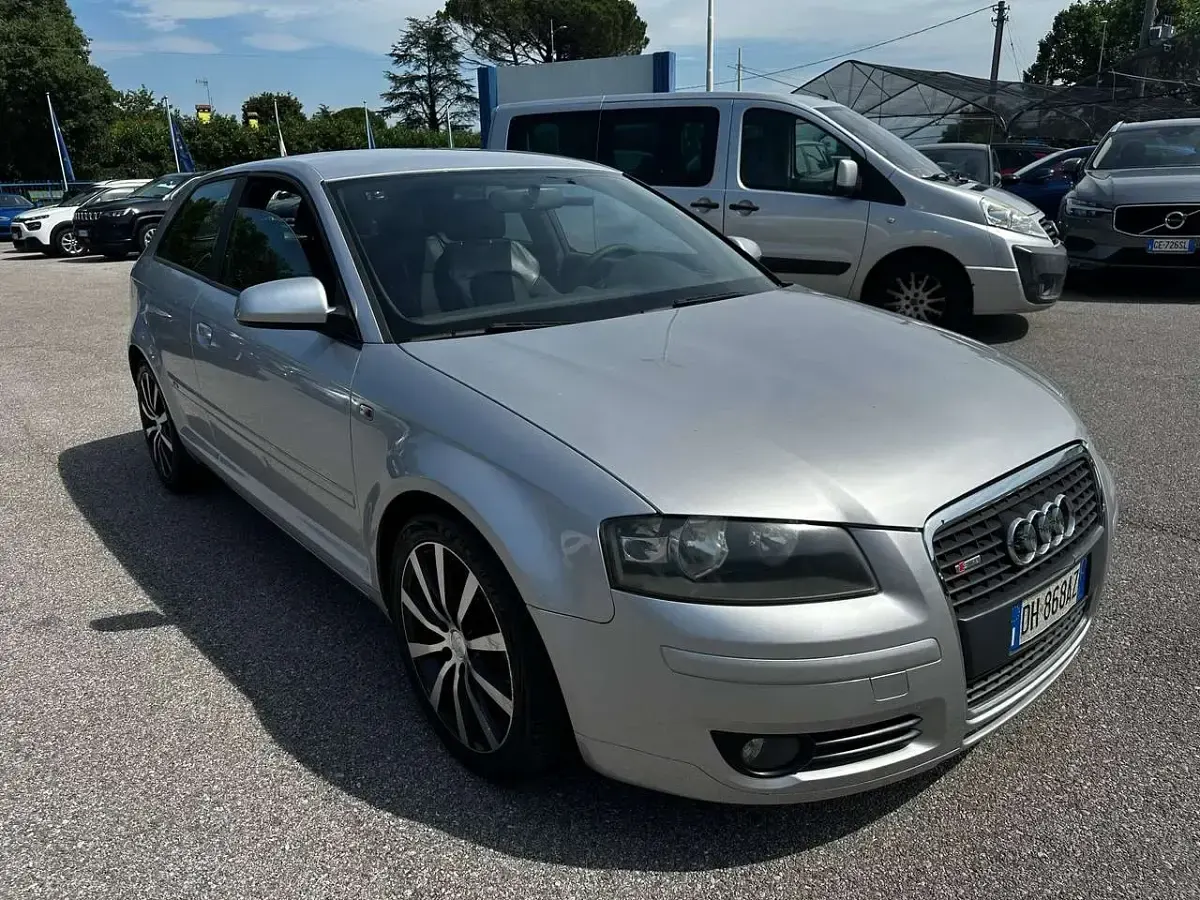 Usata Audi A3 Ambiente 105 CV (77 kW) 2007 Argento Utilitaria
