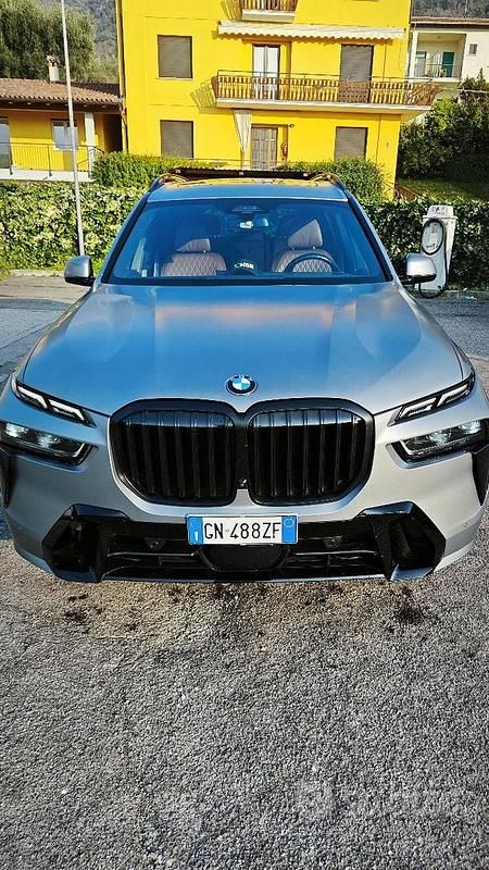 Usata BMW X7 Comfort Edition 340 CV (250 kW) 2023 Grigio SUV