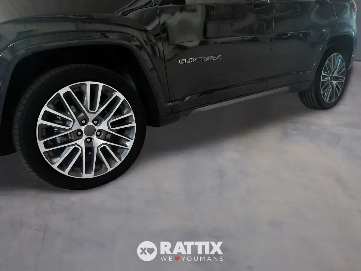 Usata Jeep Compass Summit 131 CV (96 kW) 2025 Solid black SUV