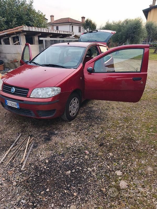Usata Fiat Punto 2005 Rosso Utilitaria