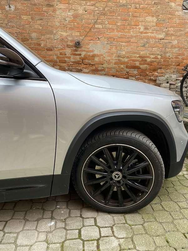 Usata Mercedes GLB220 190 CV (139 kW) 2023 Argento SUV