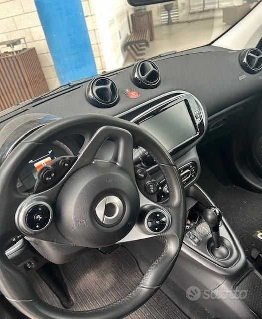 Usata 2021 Smart ForFour Electric Drive Tre volumi | 9800 € (Super prezzo) - Immagine 1/4