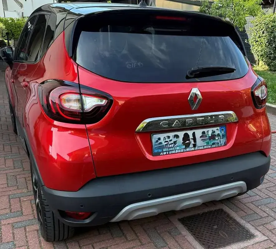 Usata Renault Captur 150 CV (110 kW) 2019 Rosso SUV