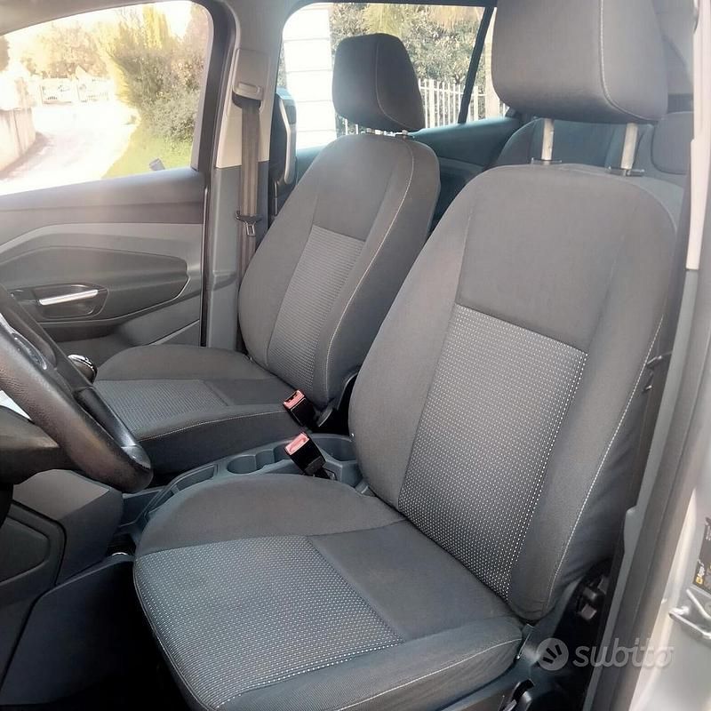 Usata Ford C-MAX Titanium 115 CV (84 kW) 2012 Grigio Monovolume