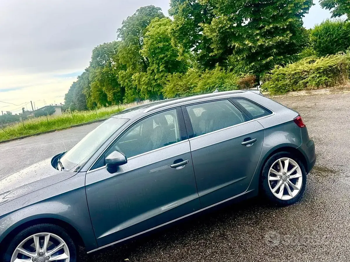 Usata Audi A3 150 CV (110 kW) 2014 Grigio Berlina