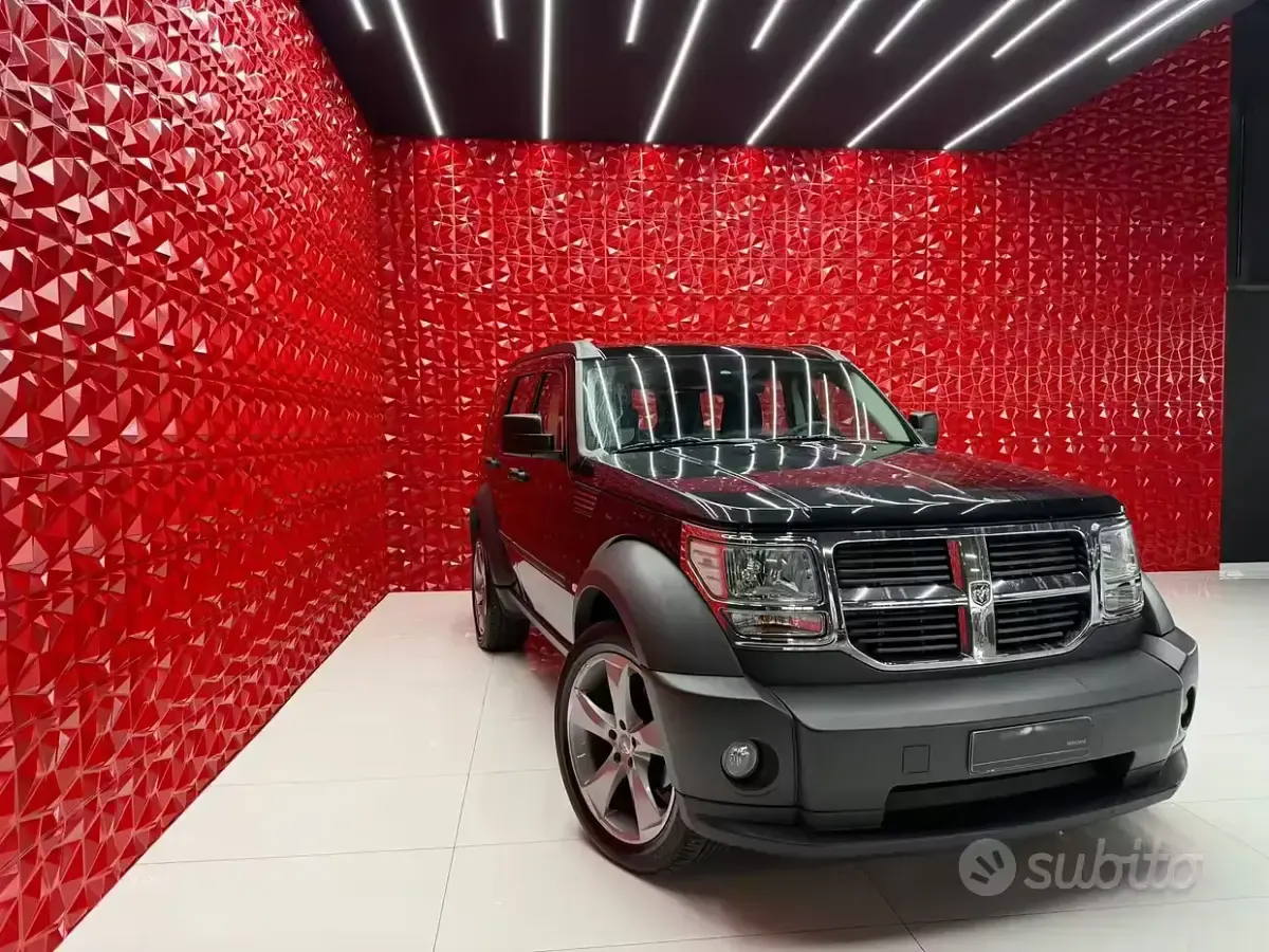 Usata Dodge Nitro 177 CV (130 kW) 2010 Nero SUV