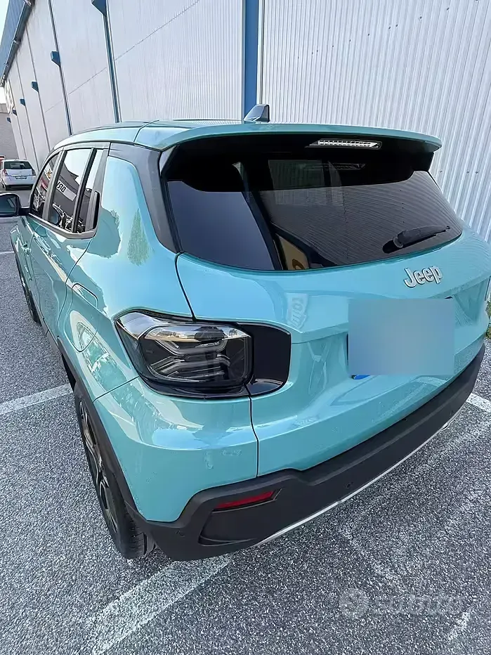 Usata Jeep Avenger Altitude 120 CV (88 kW) 2023 Bluazzurro SUV