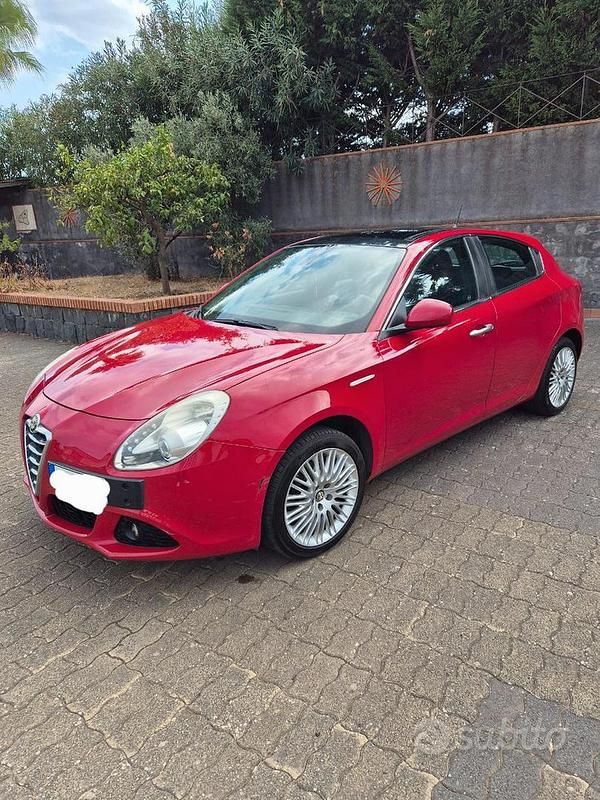 Usata Alfa Romeo Giulietta 170 CV (125 kW) 2012 Rosso Berlina