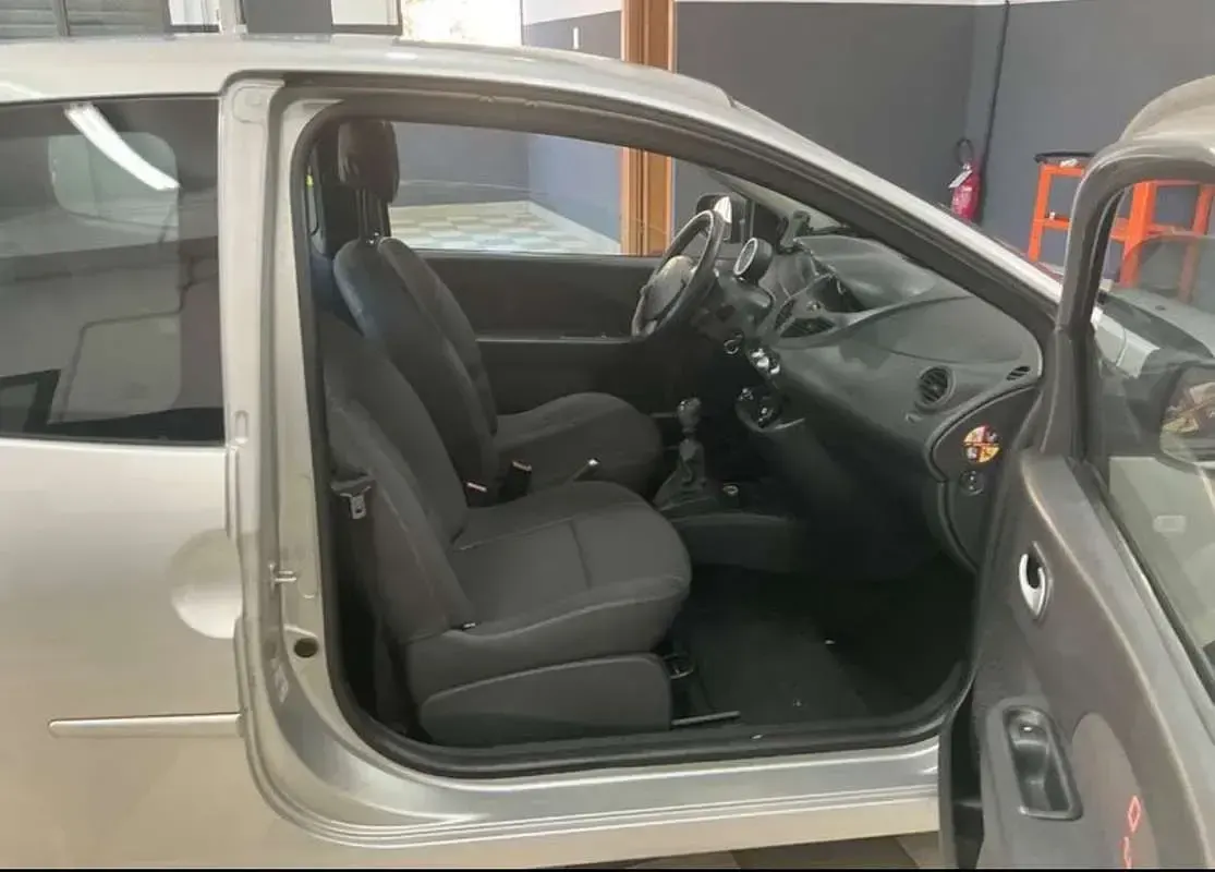 Usata Renault Twingo Dynamique 76 CV (55 kW) 2010 Utilitaria