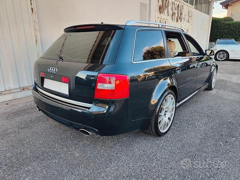 Usata Audi RS6 Sport 450 CV (330 kW) 2003 Nero Station wagon