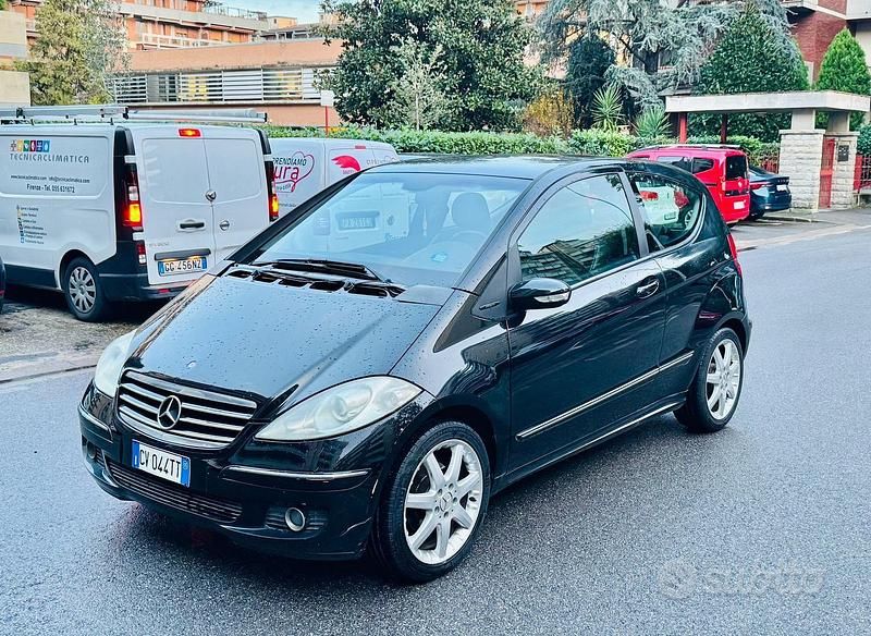 Usata 2006 Mercedes A150 Tre volumi | 2400 € (Ottimo prezzo) - Immagine 1/4