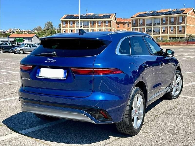 Usata Jaguar F-Pace R-Dynamic 204 CV (150 kW) 2021 Blu/azzurro SUV